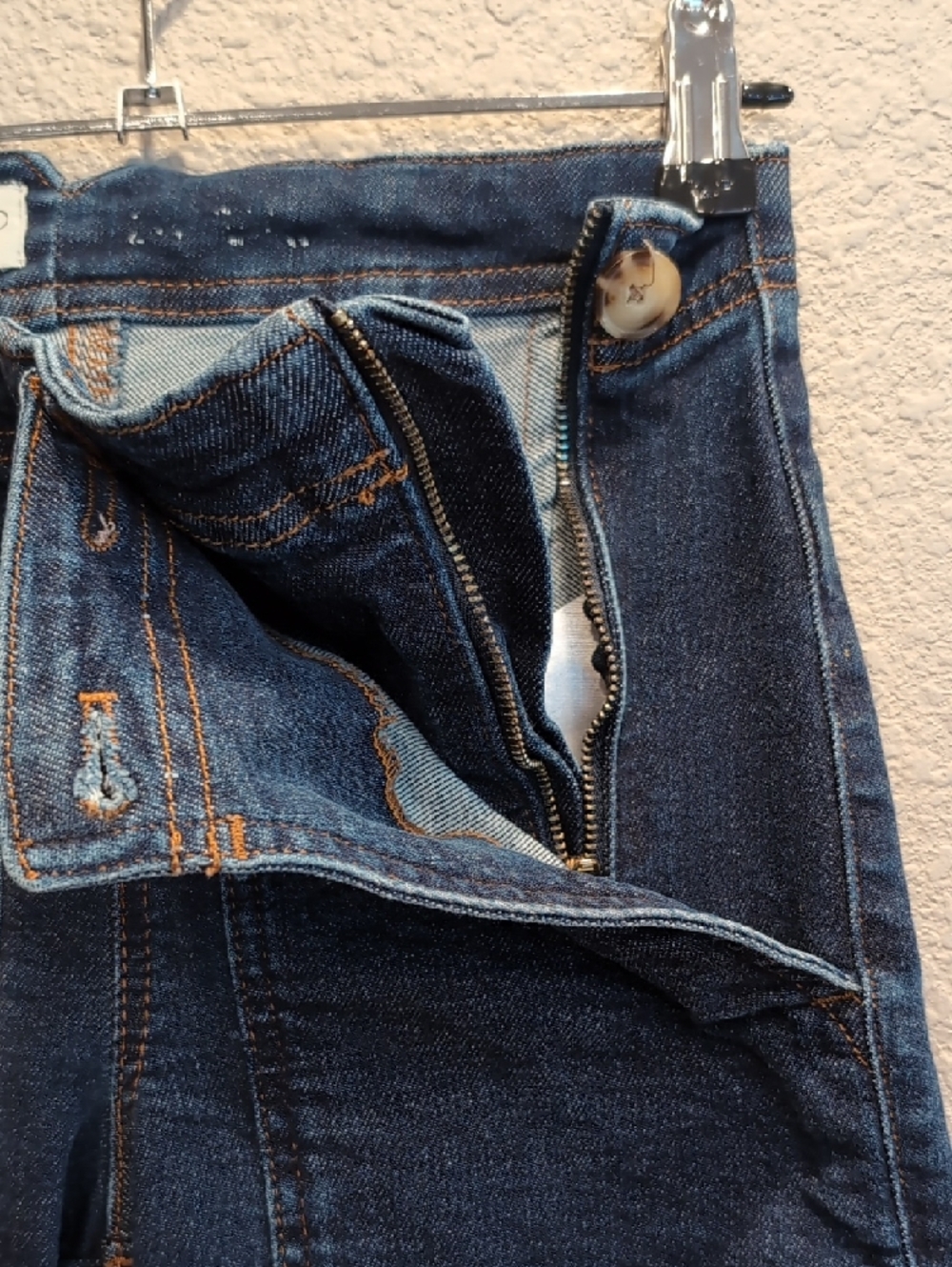 Pilcro Indigo High-Rise Wide Leg Jeans - Picture 3 of 6